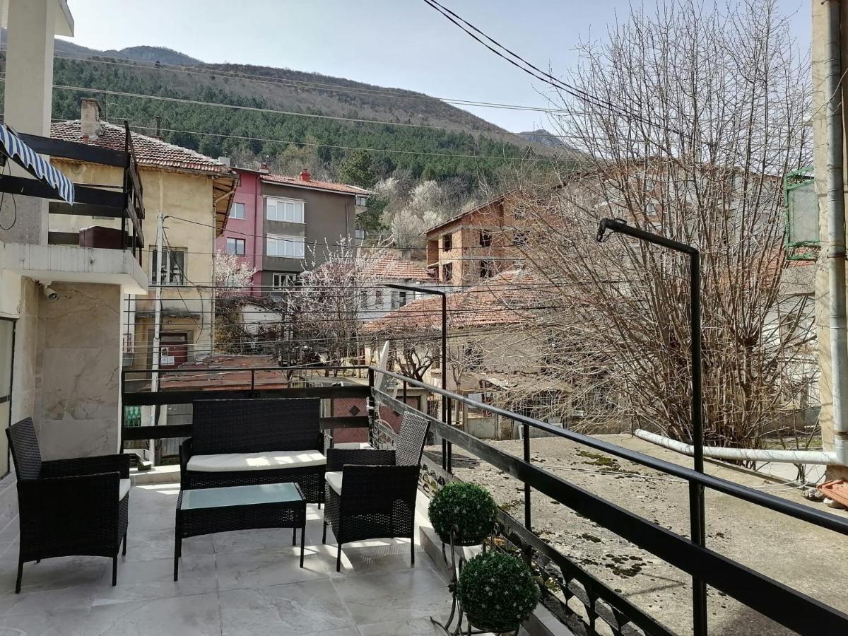 Студио Vratsa Exterior photo